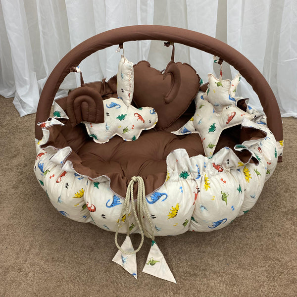 Printed Cotton Baby Round Cot with Pillows-Brown Animal